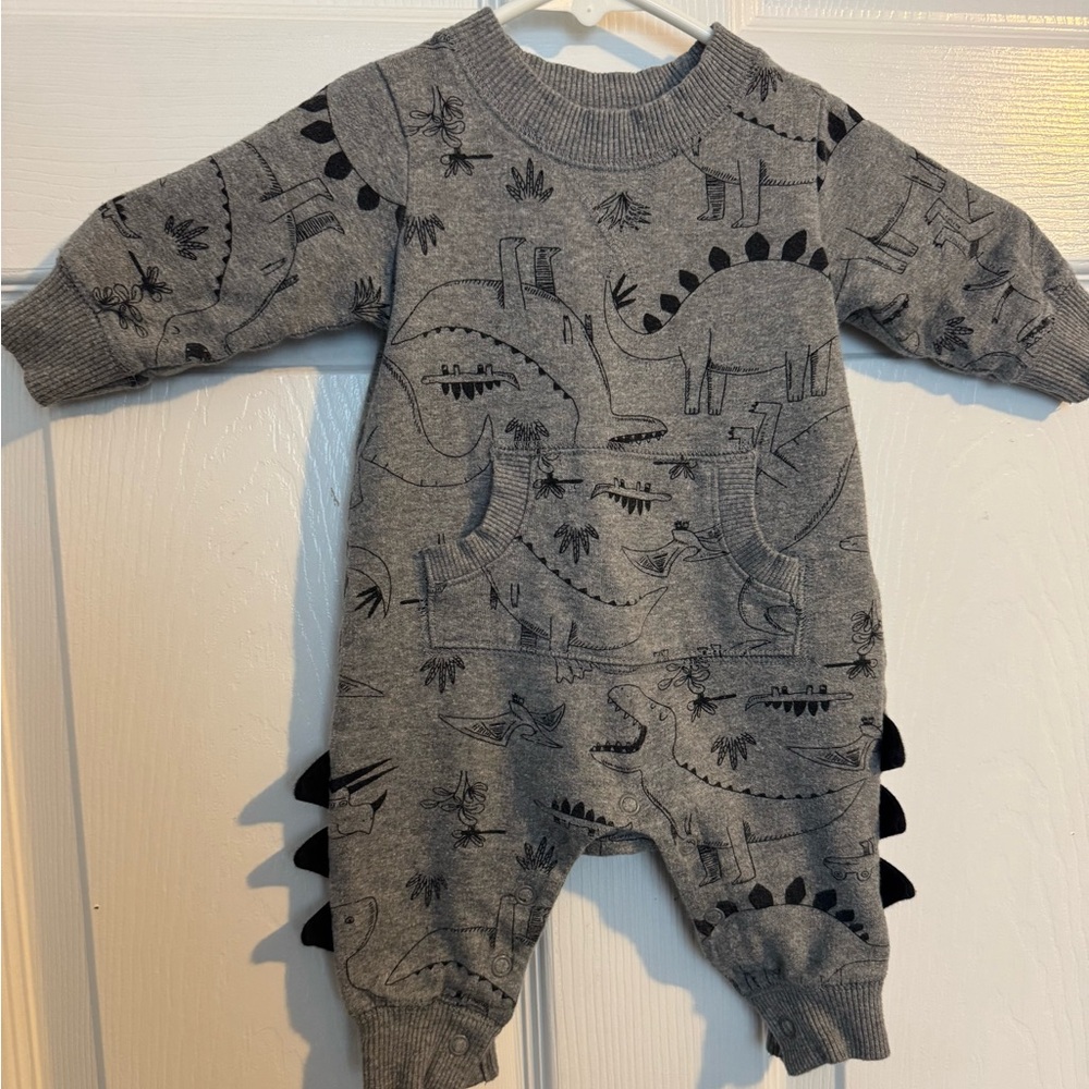 12 Count Baby Boy Rompers and Onesies 3-6m - Picture 4 of 12